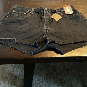 Womens high rise 501 Levi’s button fly size 34